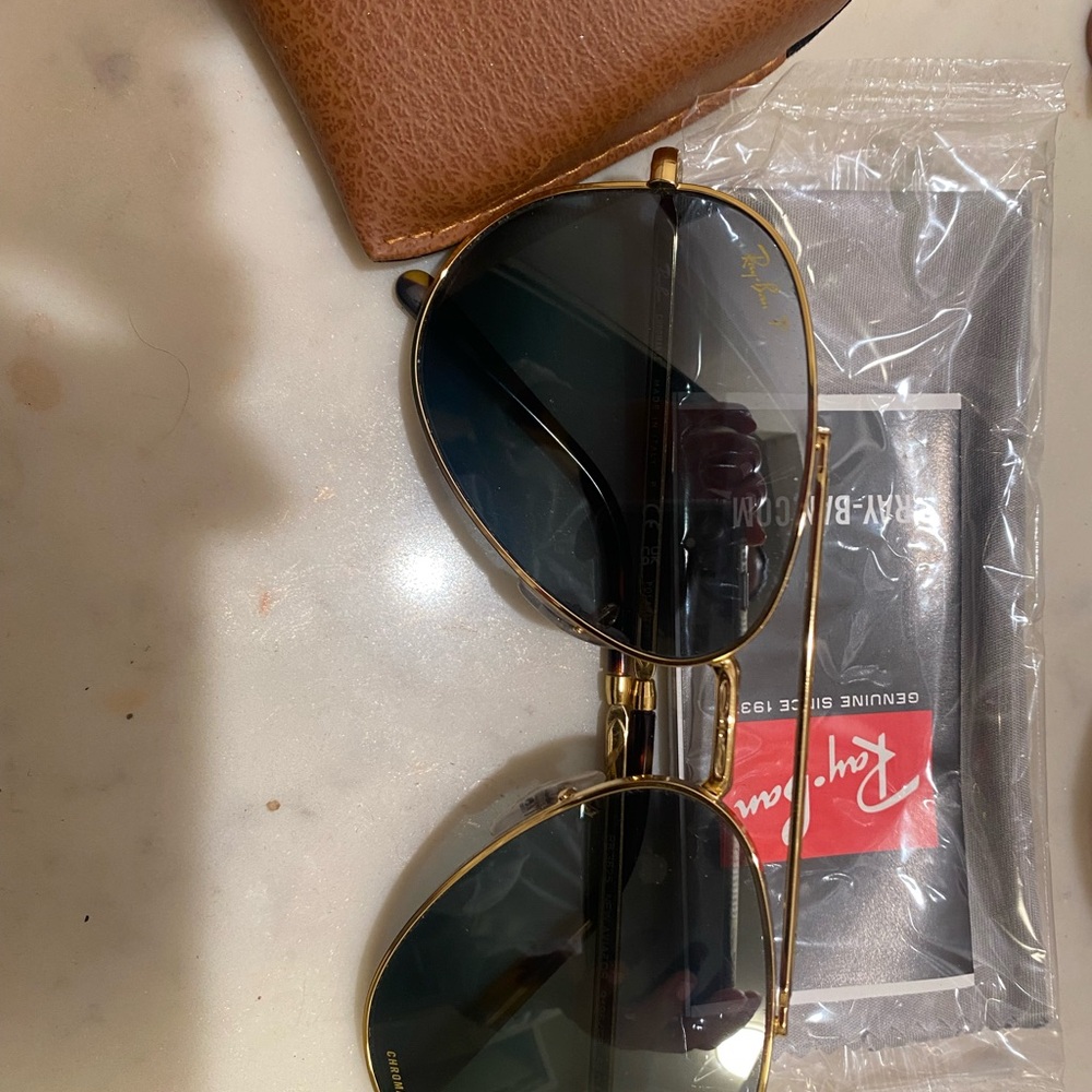 Ray-Ban Gold Frame Sunglasses with Dark Lenses